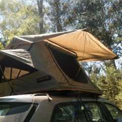 Touring Tents Darche Intrepidor 1400mm Roof Top Tent -Cozy Camp Life BCF 632368 18 hi res